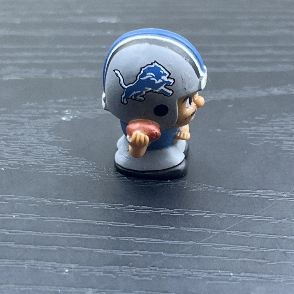 TeenyMates Legends Series Detroit Lions NFL Mini Figure Party Animal
